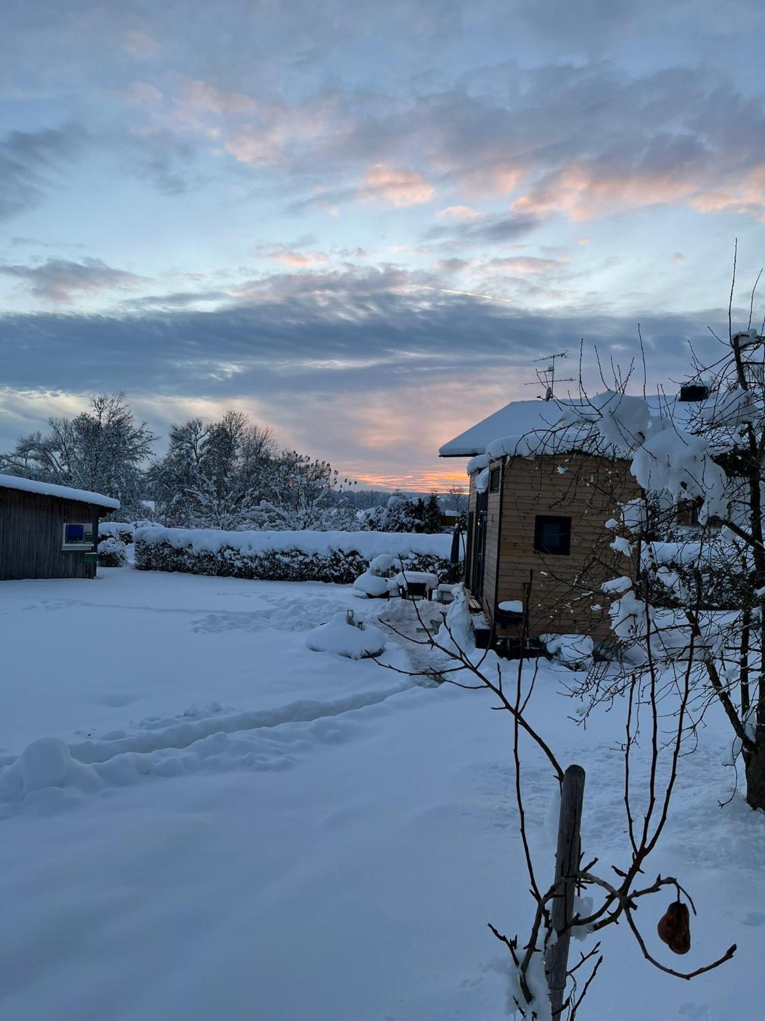 Tinyhouse -Reset Im Vilstal -Zurueck Zum Ursprung Apartment Aldersbach Luaran gambar